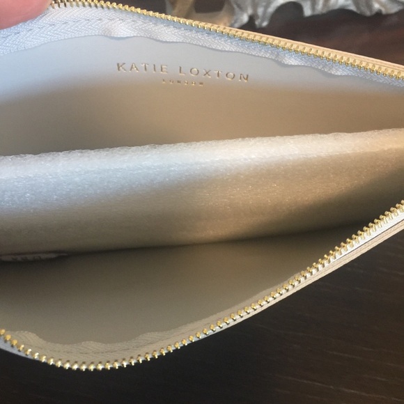 Katie Loxton London “Hello Lovely” Pouch - Picture 5 of 9